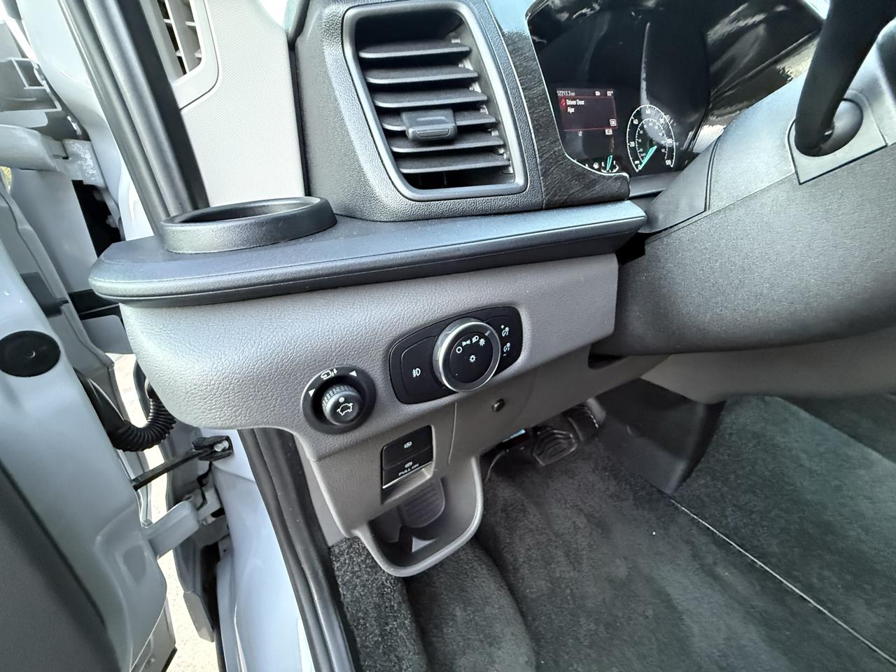 Ford Transit  2024
