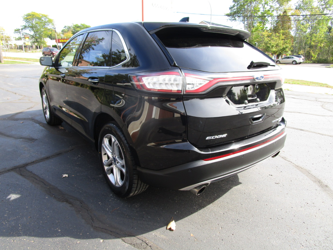 2018 Ford Edge Titanium photo 4
