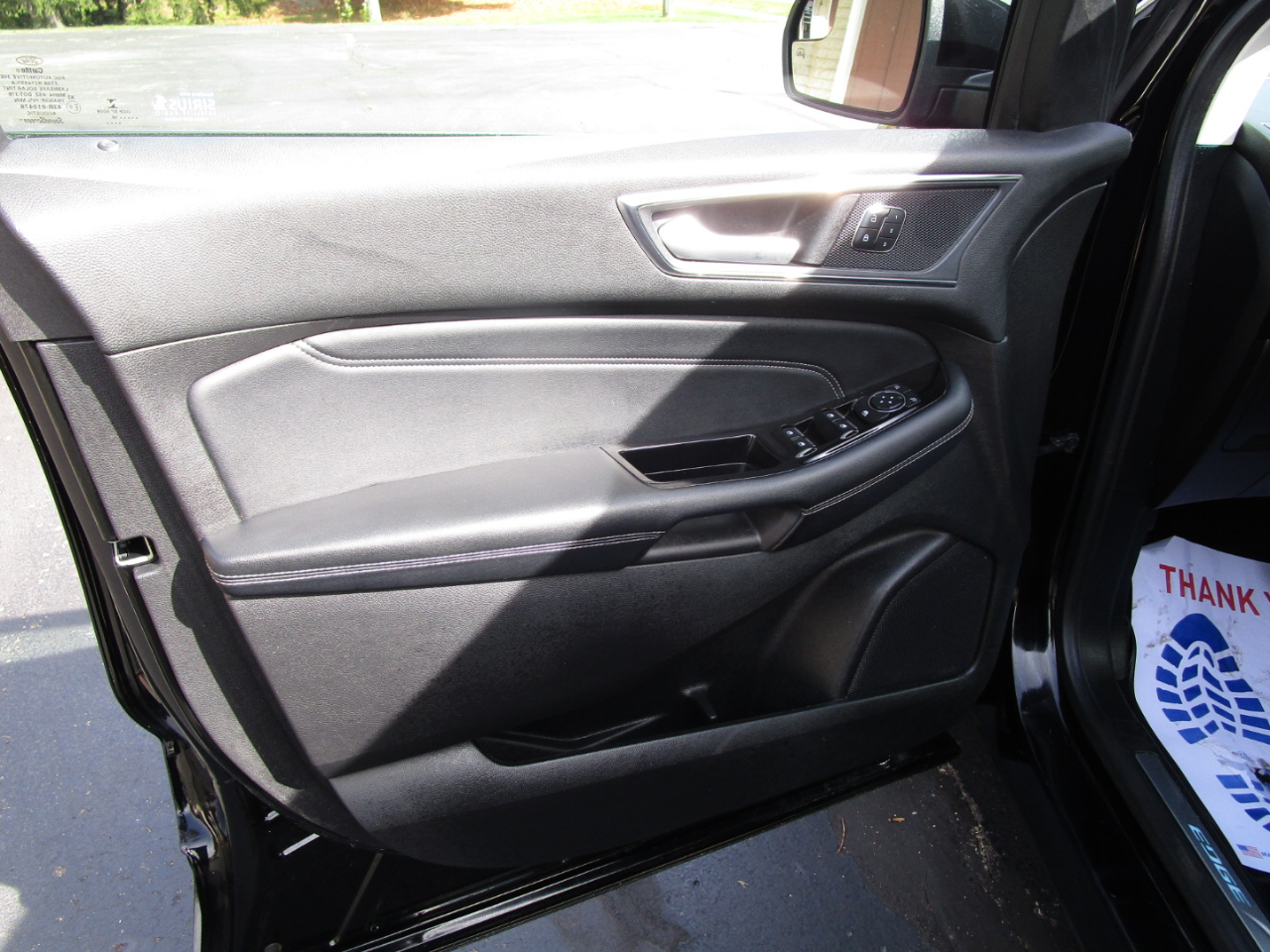 2018 Ford Edge Titanium photo 8