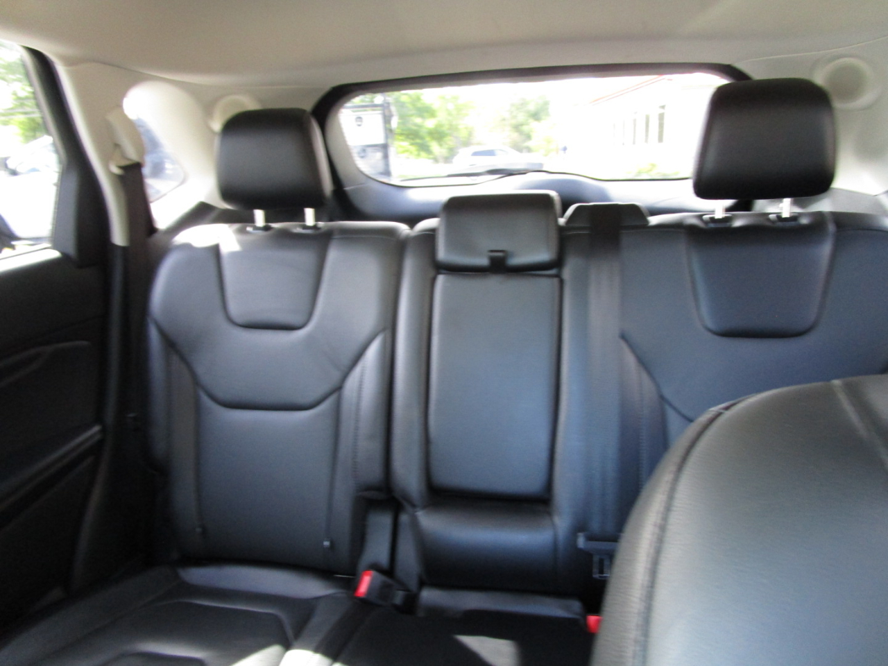 2018 Ford Edge Titanium photo 18