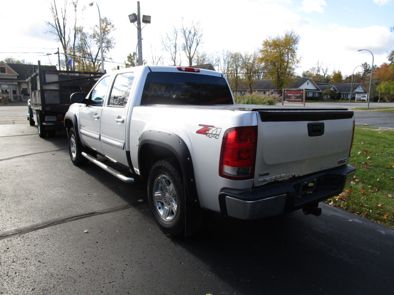 GMC Sierra 1500 SLE Crew Cab 4WD 2012 GMC Sierra 1500 SLE Crew Cab 4WD 2012
