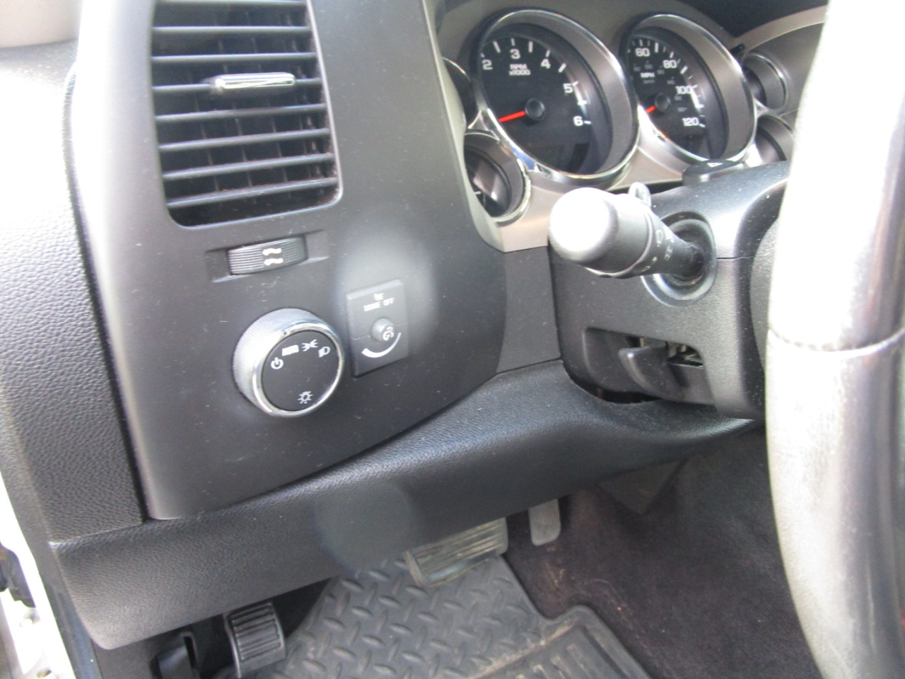 Chevrolet Silverado 1500 LT1 Extended Cab 4WD 2010 Chevrolet Silverado 1500 LT1 Extended Cab 4WD 2010