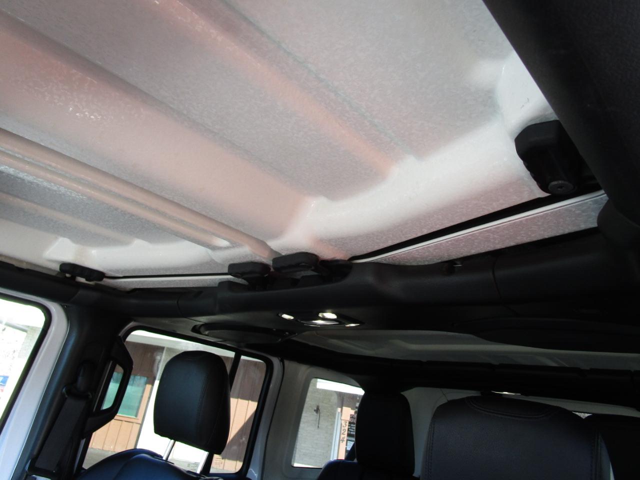 Jeep Wrangler Unlimited Sahara 2021