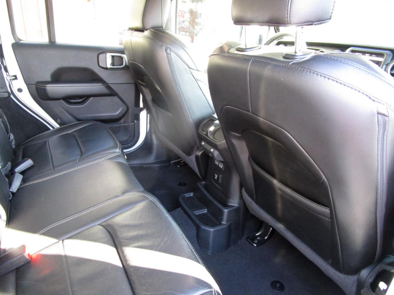 Jeep Wrangler Unlimited Sahara 2021