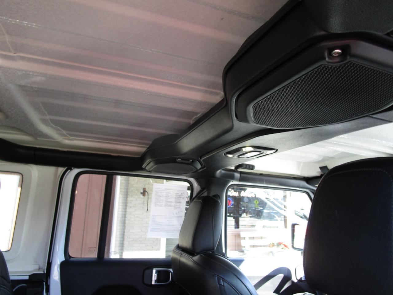 Jeep Wrangler Unlimited Sahara 2021