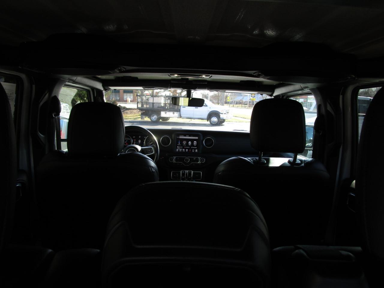 Jeep Wrangler Unlimited Sahara 2021