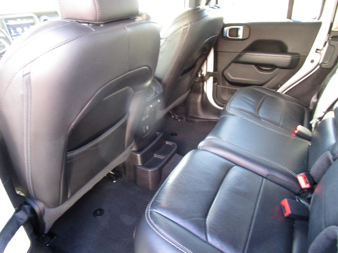 Jeep Wrangler Unlimited Sahara 2021