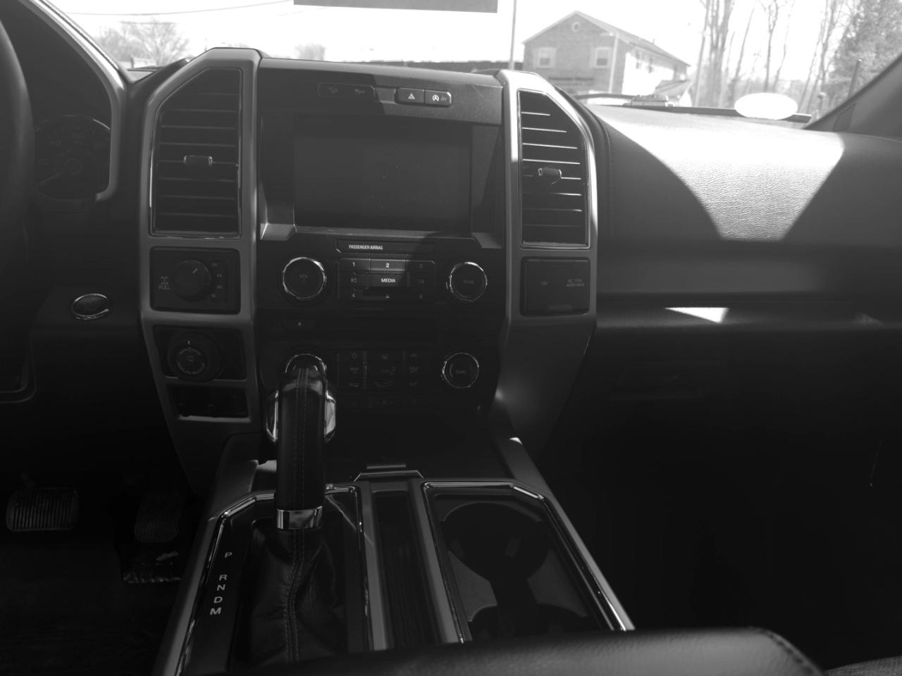 Ford F-150 Lariat SuperCrew 6.5-ft. Bed 4WD 2017