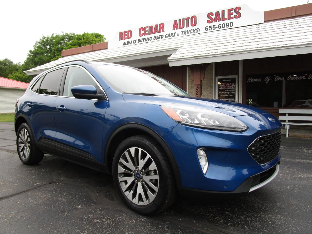 Ford Escape Titanium 4WD 2022