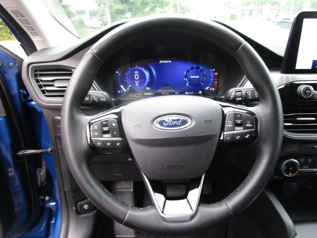 Ford Escape Titanium 4WD 2022