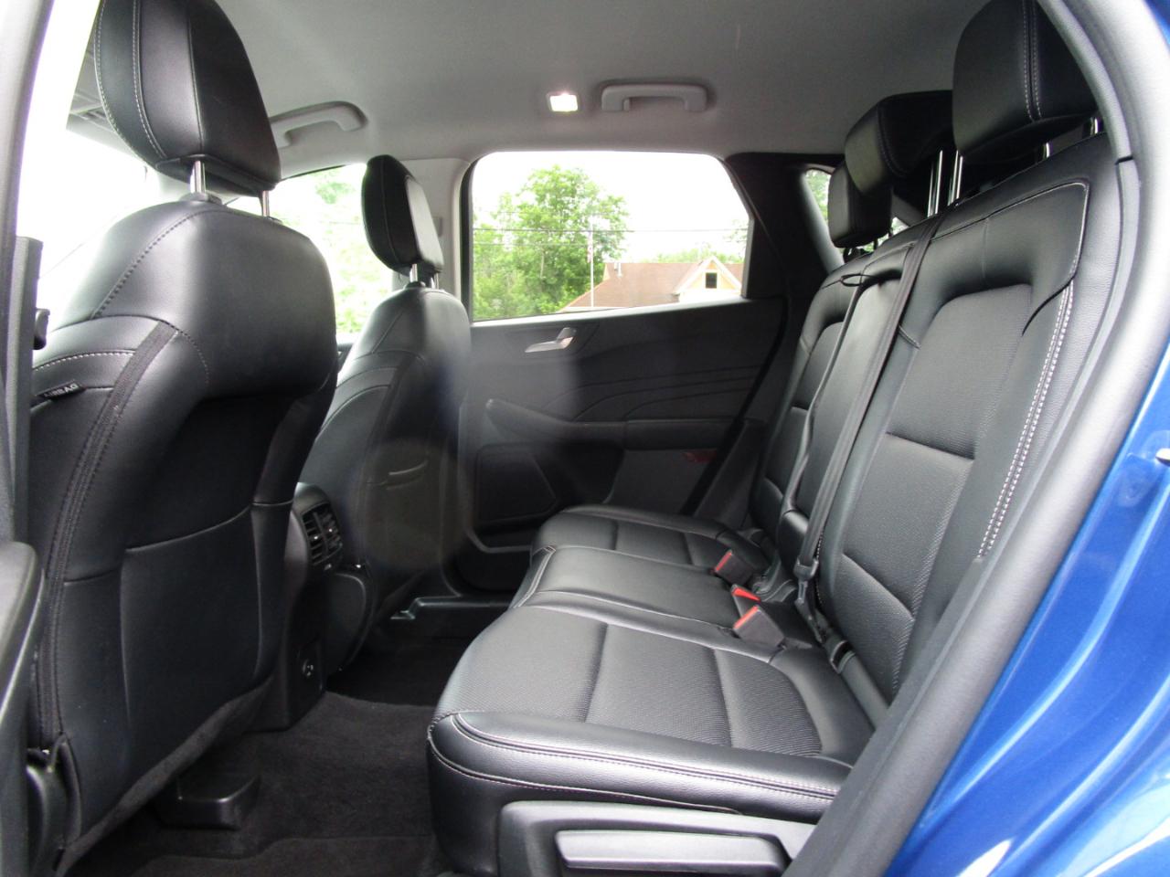Ford Escape Titanium 4WD 2022