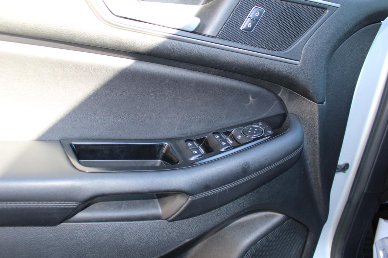 Ford Edge SEL FWD 2015