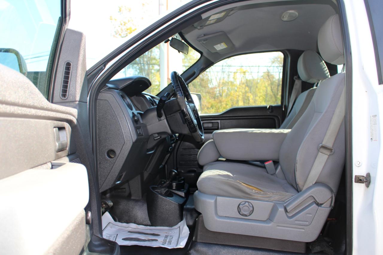 Ford F-150 XLT 8-ft. Bed 4WD 2011