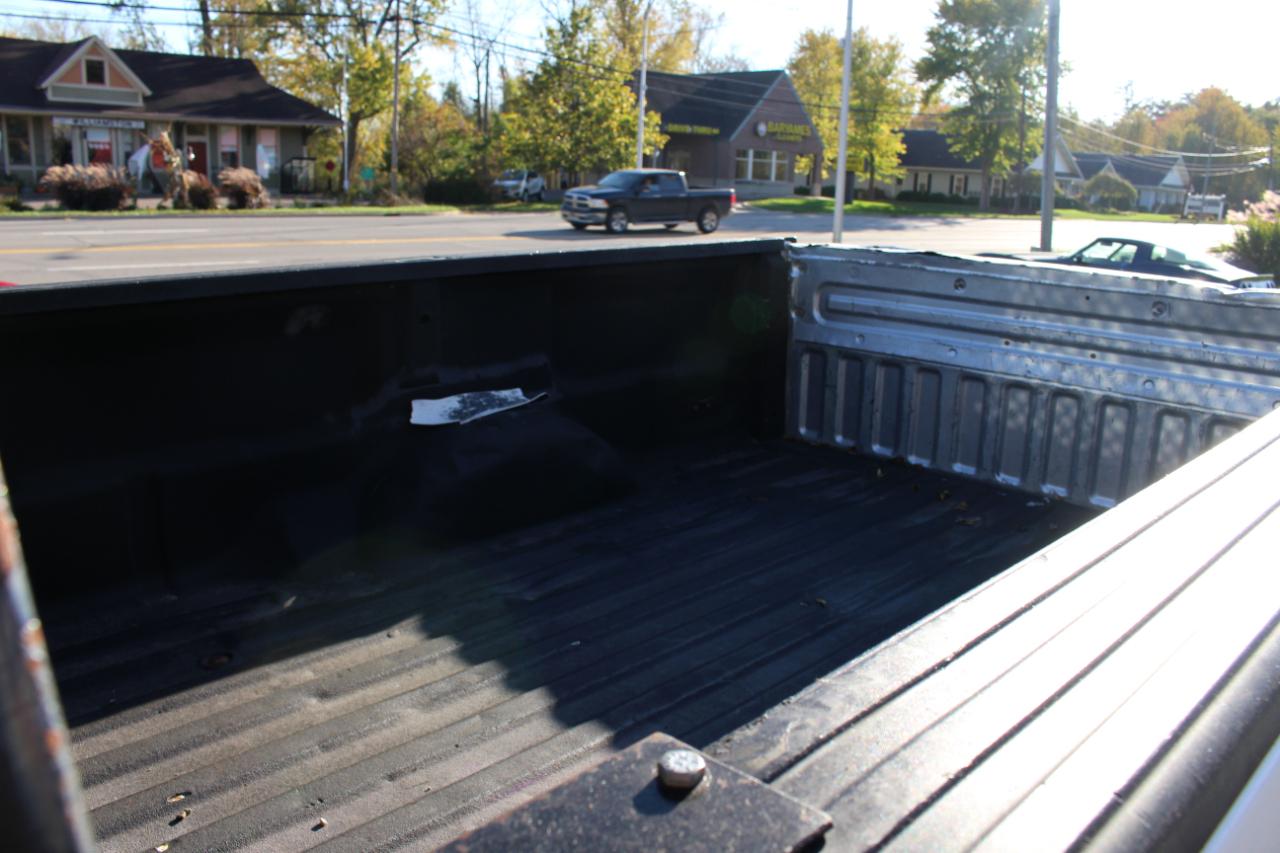 Ford F-150 XLT 8-ft. Bed 4WD 2011