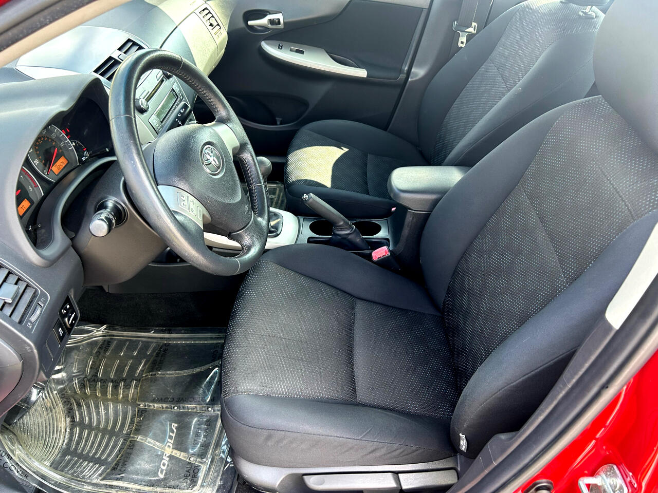 Toyota Corolla 4dr Sdn Man (Natl) 2010 Toyota Corolla 4dr Sdn Man (Natl) 2010