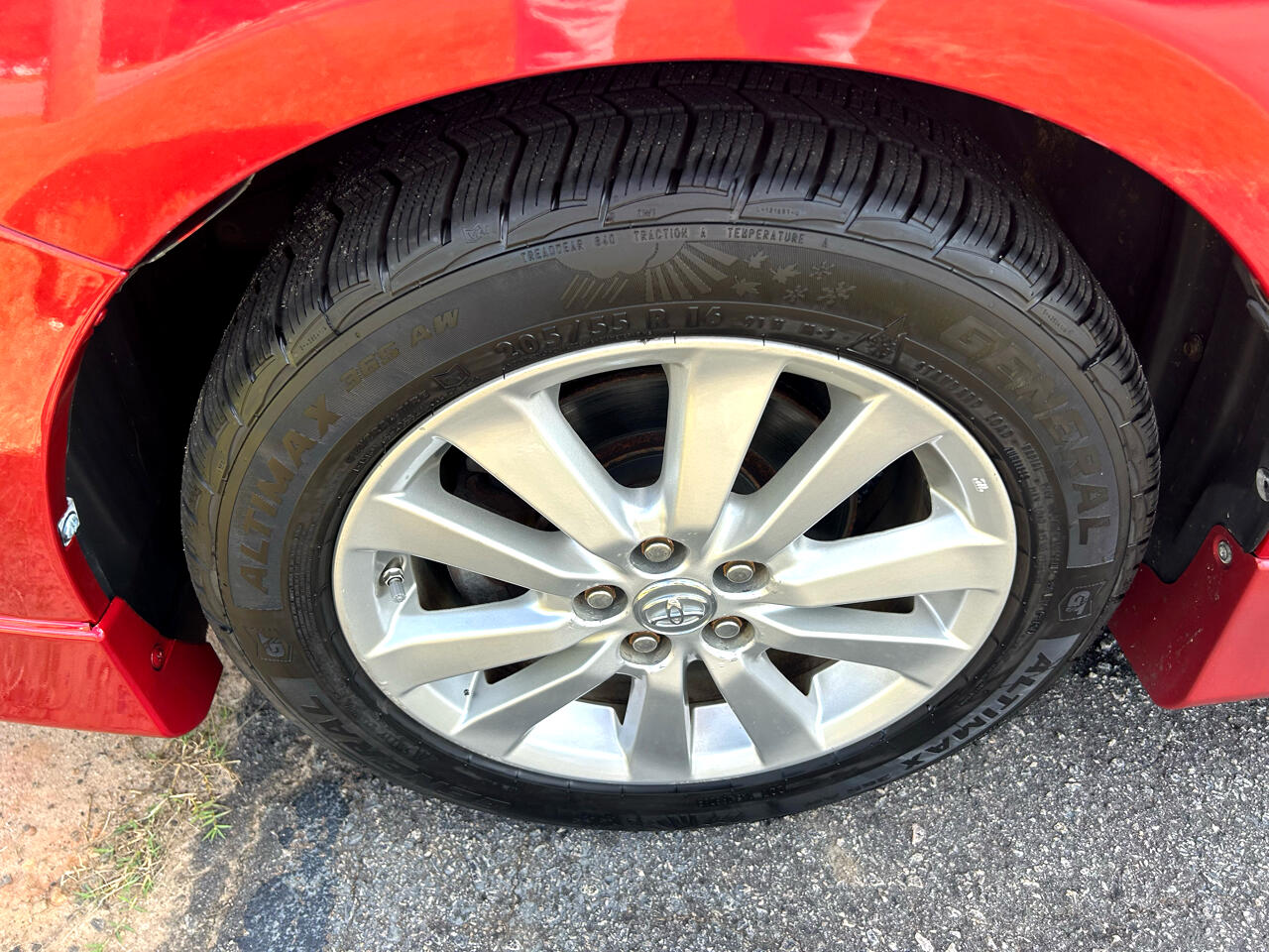 Toyota Corolla 4dr Sdn Man (Natl) 2010 Toyota Corolla 4dr Sdn Man (Natl) 2010