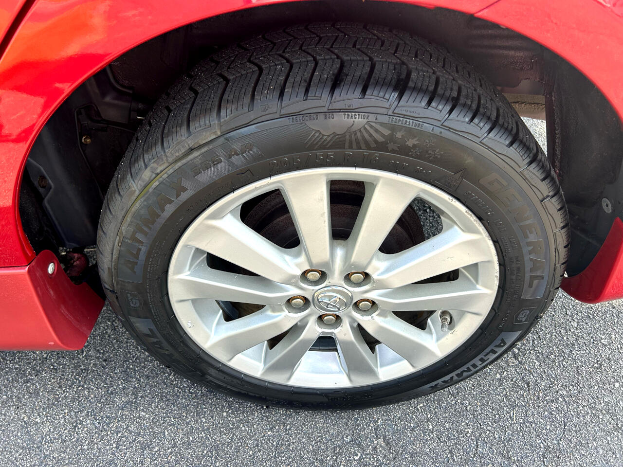 Toyota Corolla 4dr Sdn Man (Natl) 2010 Toyota Corolla 4dr Sdn Man (Natl) 2010