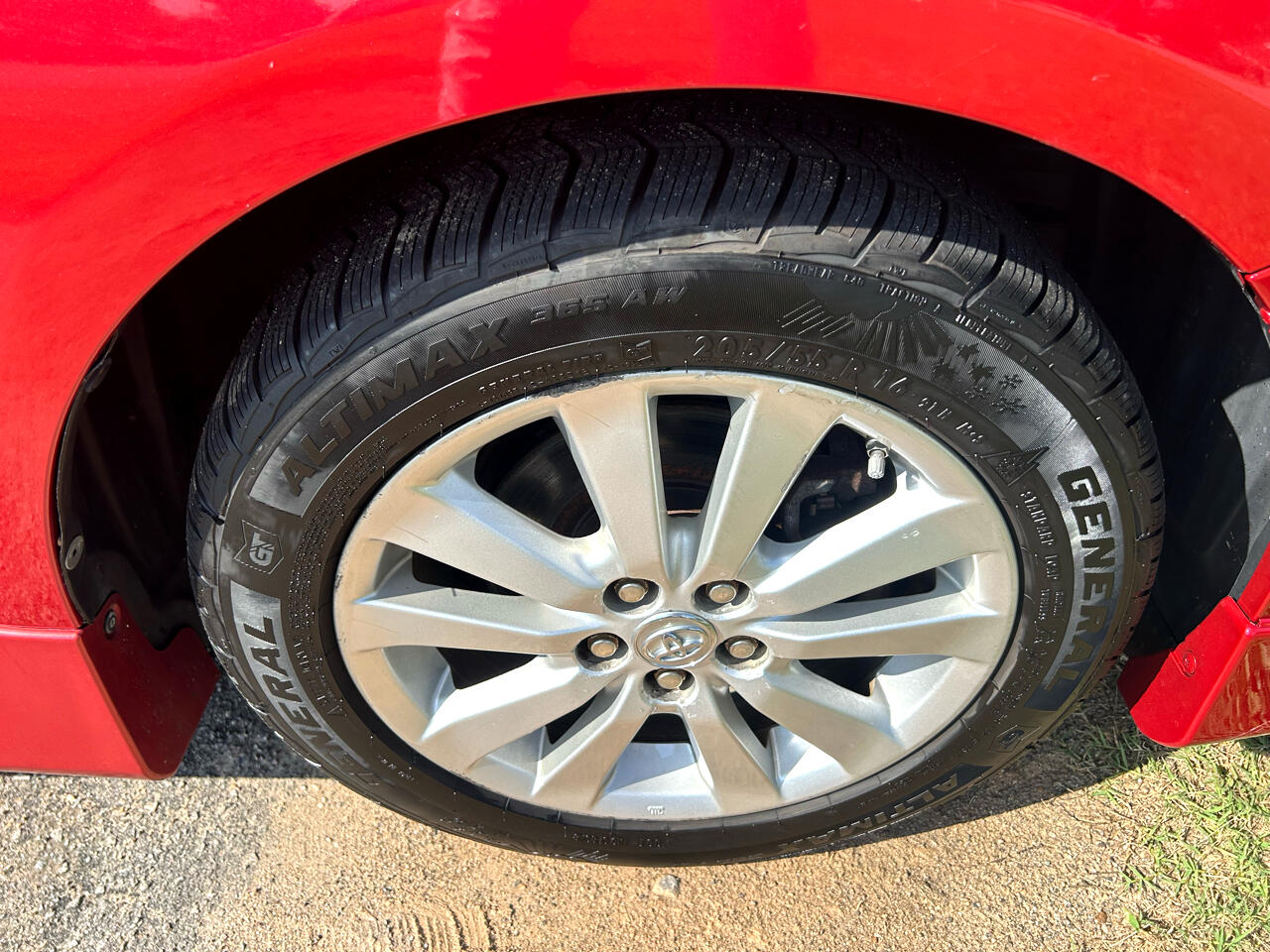 Toyota Corolla 4dr Sdn Man (Natl) 2010 Toyota Corolla 4dr Sdn Man (Natl) 2010