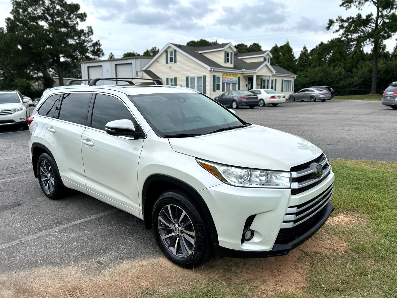 Toyota Highlander XLE V6 AWD (Natl) 2017 Toyota Highlander XLE V6 AWD (Natl) 2017