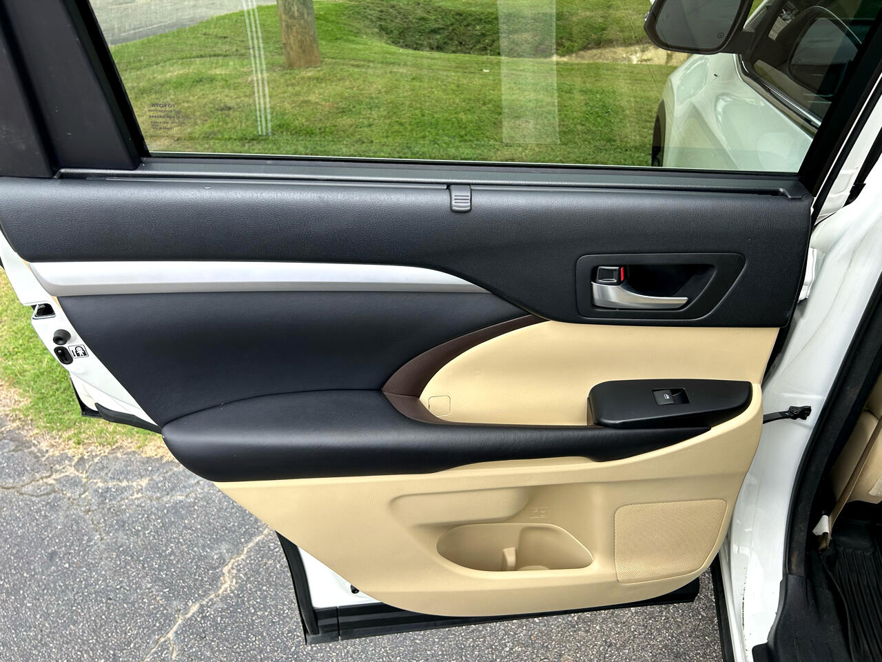 Toyota Highlander XLE V6 AWD (Natl) 2017 Toyota Highlander XLE V6 AWD (Natl) 2017