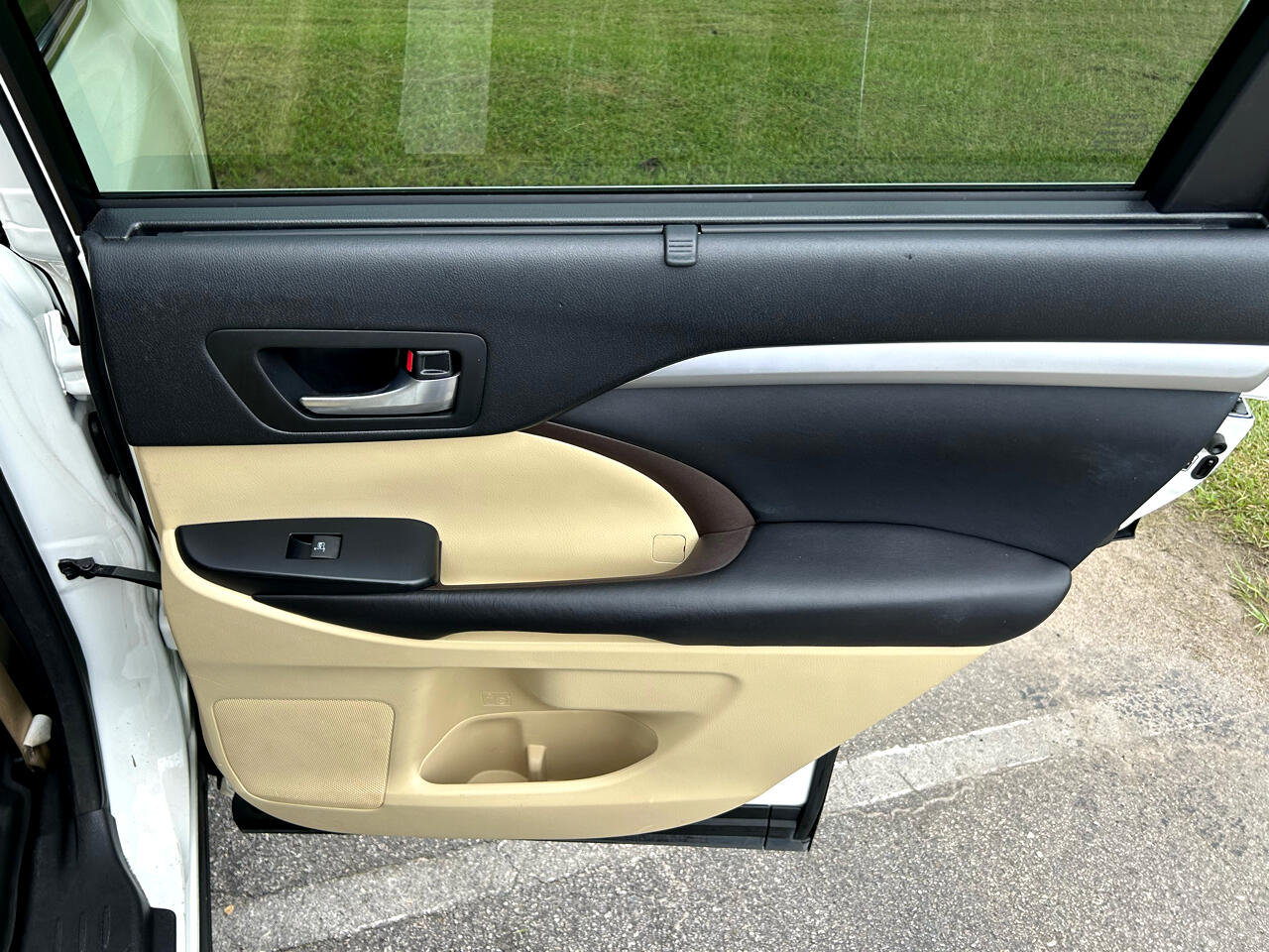 Toyota Highlander XLE V6 AWD (Natl) 2017 Toyota Highlander XLE V6 AWD (Natl) 2017