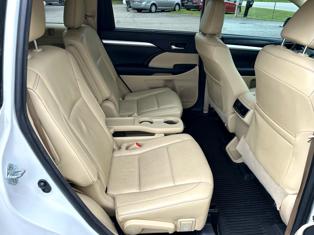 Toyota Highlander XLE V6 AWD (Natl) 2017 Toyota Highlander XLE V6 AWD (Natl) 2017