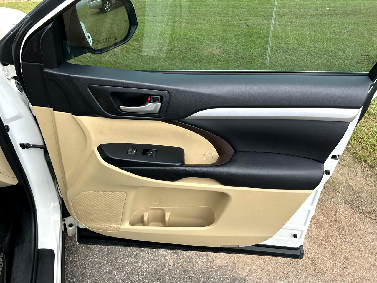 Toyota Highlander XLE V6 AWD (Natl) 2017 Toyota Highlander XLE V6 AWD (Natl) 2017