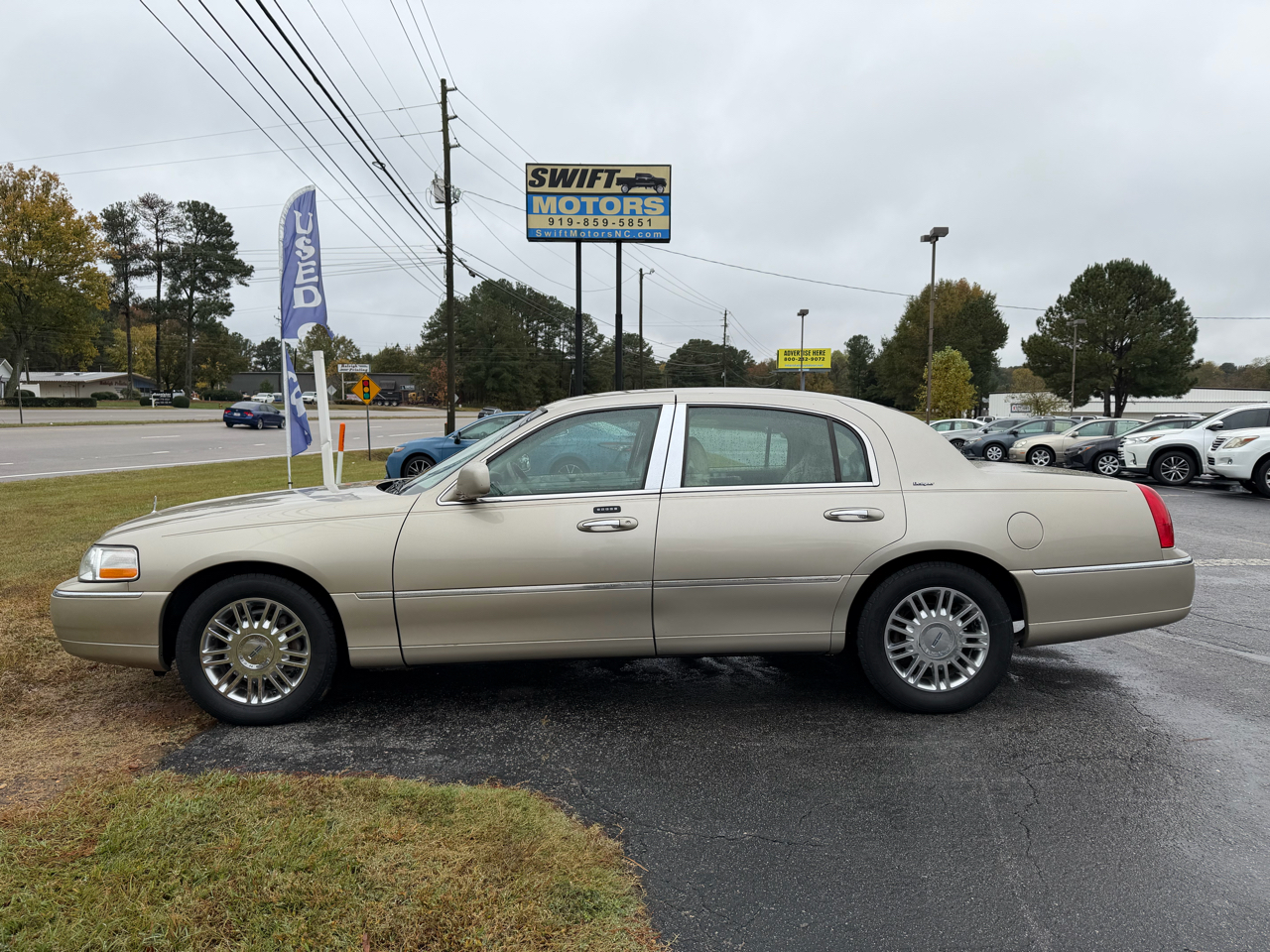 Lincoln Town Car 4dr Sdn Designer Series 2006 Lincoln Town Car 4dr Sdn Designer Series 2006