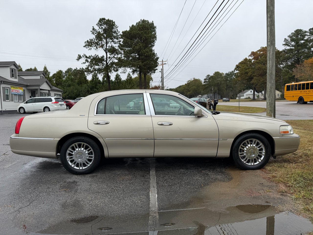 Lincoln Town Car 4dr Sdn Designer Series 2006 Lincoln Town Car 4dr Sdn Designer Series 2006