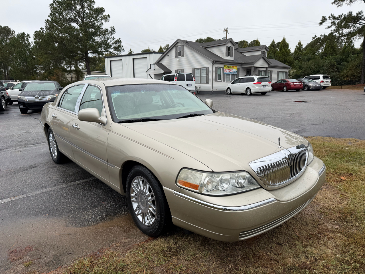 Lincoln Town Car 4dr Sdn Designer Series 2006 Lincoln Town Car 4dr Sdn Designer Series 2006
