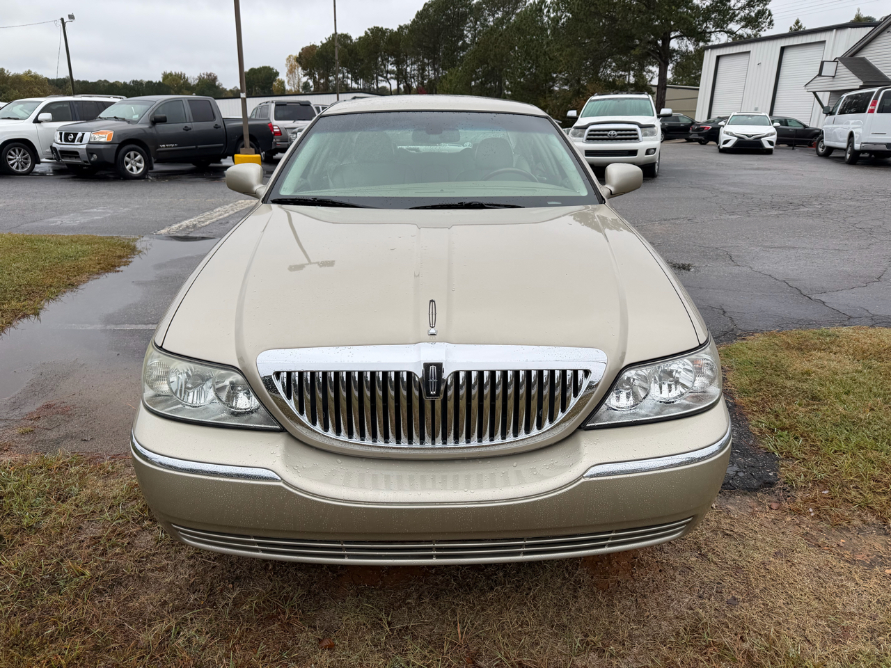Lincoln Town Car 4dr Sdn Designer Series 2006 Lincoln Town Car 4dr Sdn Designer Series 2006
