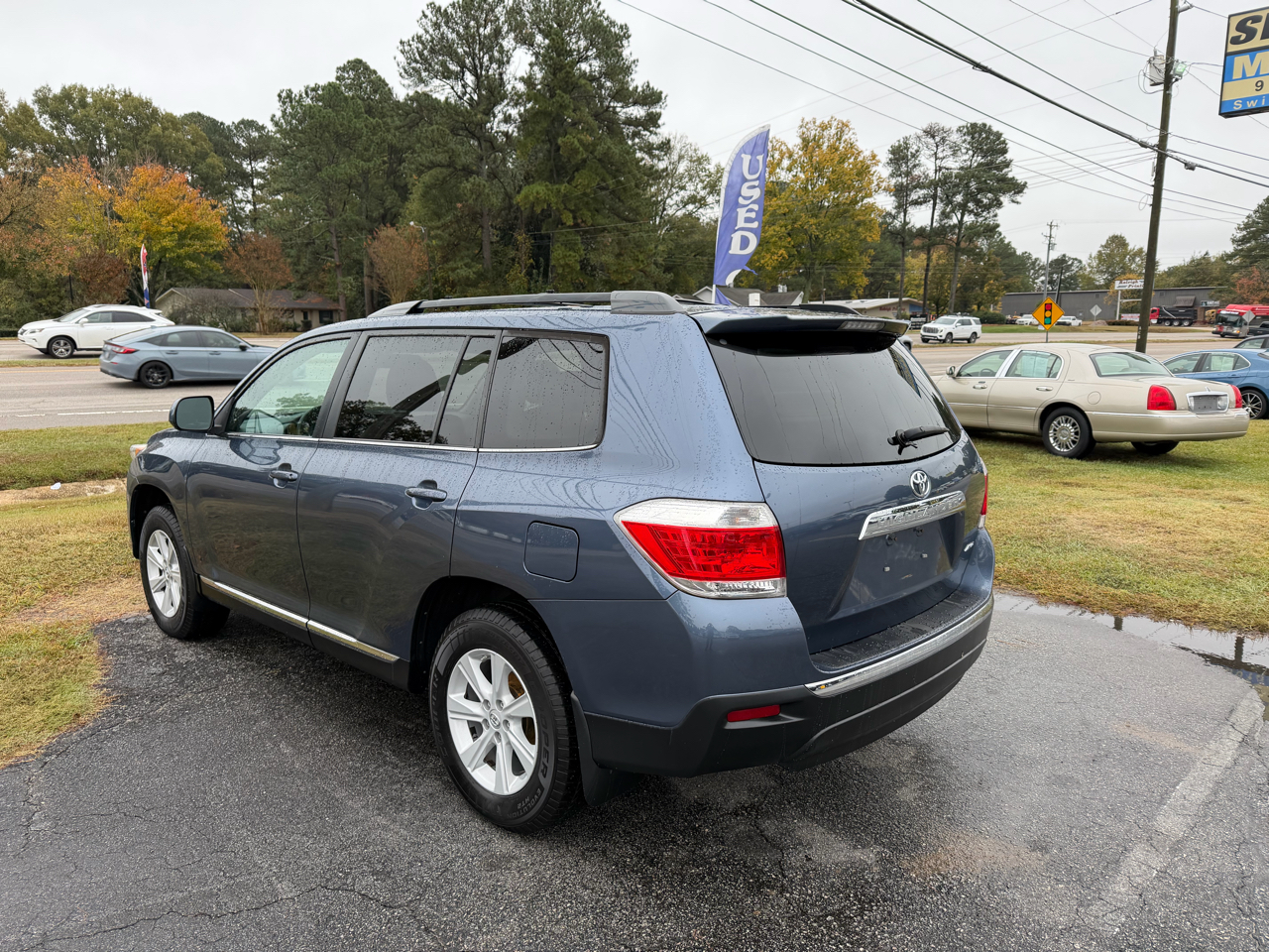 Toyota Highlander 4WD 4dr V6 (Natl) 2013 Toyota Highlander 4WD 4dr V6 (Natl) 2013