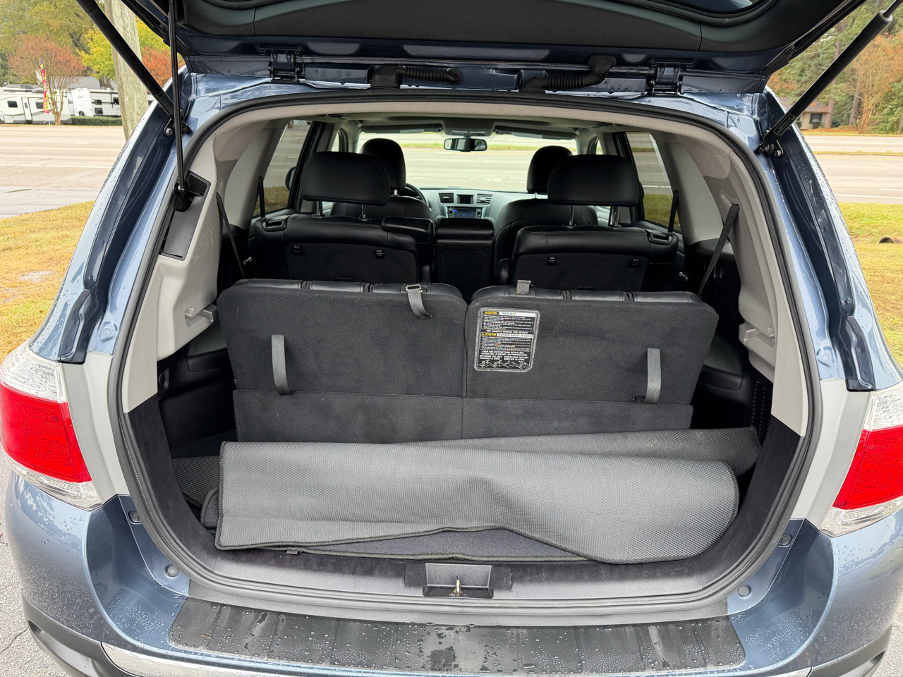 Toyota Highlander 4WD 4dr V6 (Natl) 2013 Toyota Highlander 4WD 4dr V6 (Natl) 2013