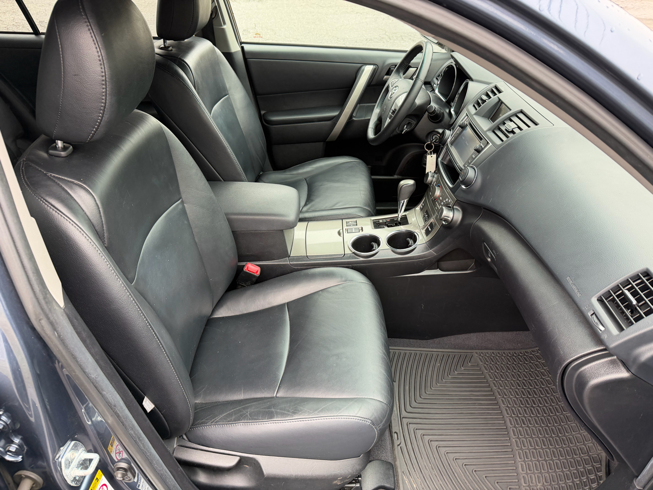 Toyota Highlander 4WD 4dr V6 (Natl) 2013 Toyota Highlander 4WD 4dr V6 (Natl) 2013