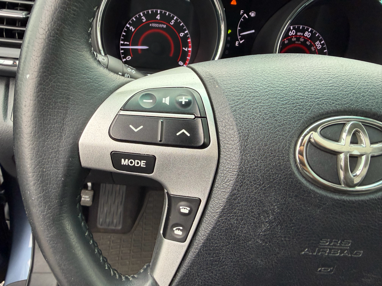 Toyota Highlander 4WD 4dr V6 (Natl) 2013 Toyota Highlander 4WD 4dr V6 (Natl) 2013