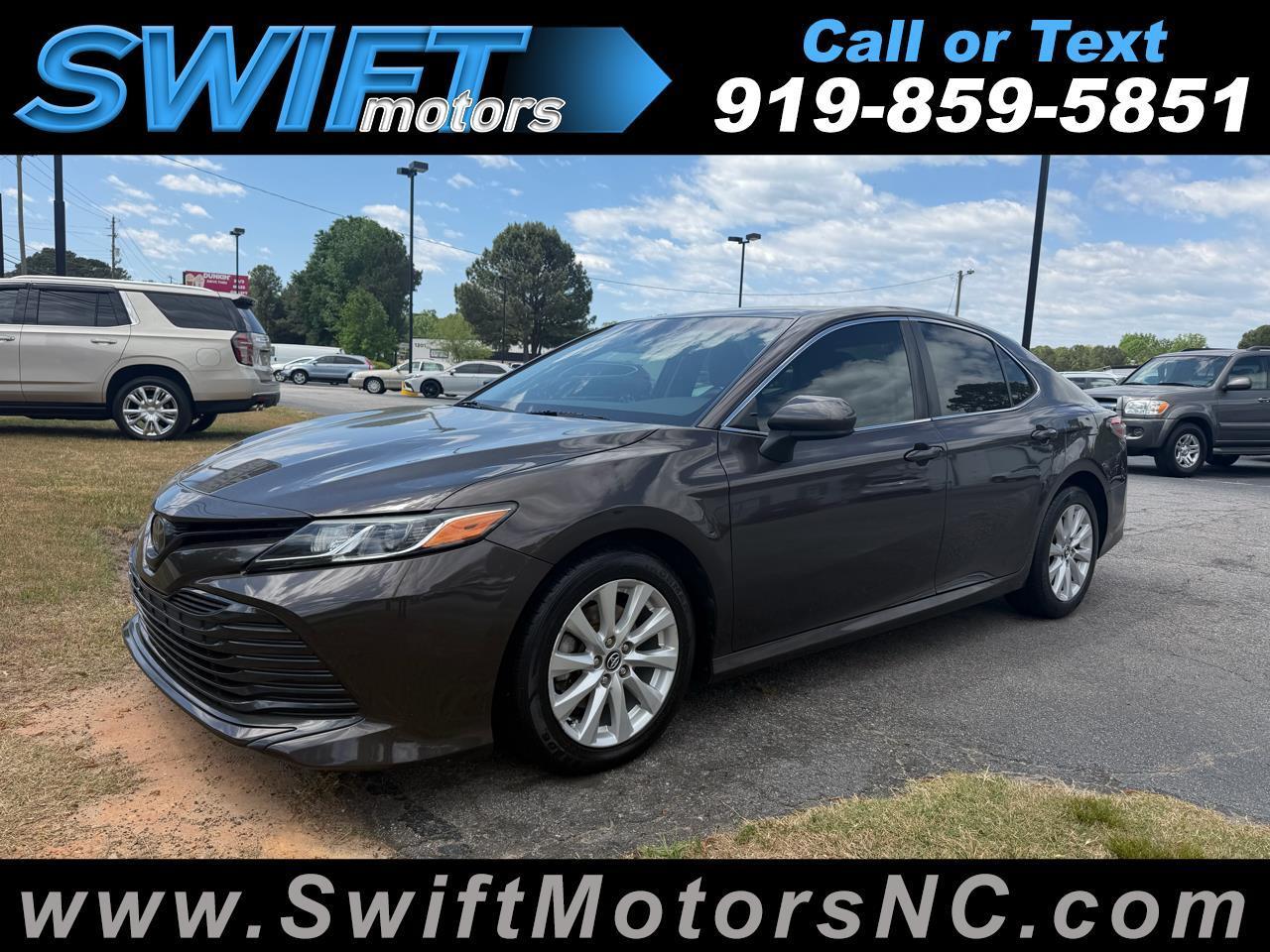 2020 Toyota Camry LE Auto (Natl)