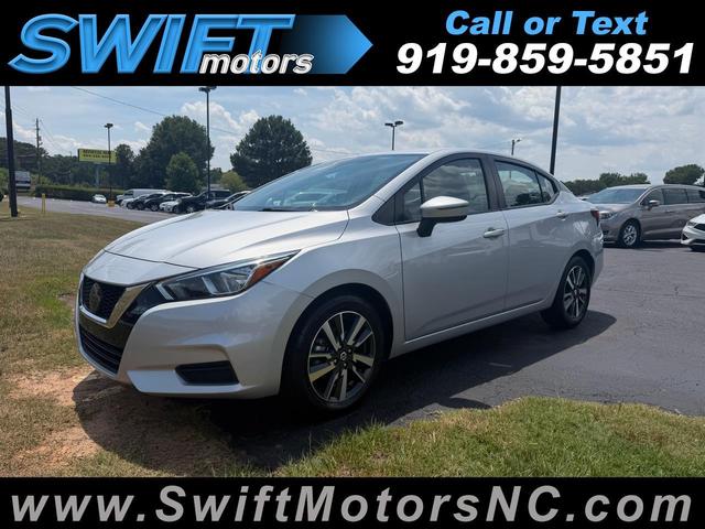 Silver 2021 Nissan Versa Sedan Front-Wheel Drive Continuously Variable Transmission