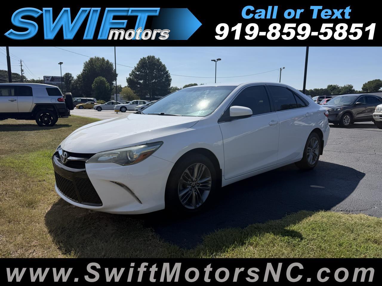 2015 Toyota Camry SE 4D Sedan