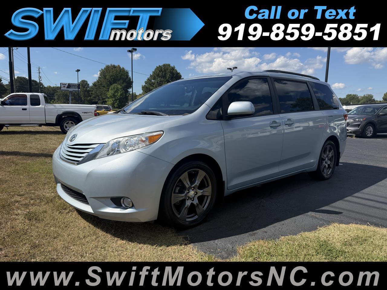 2016 Toyota Sienna LE FWD 8-Passenger V6