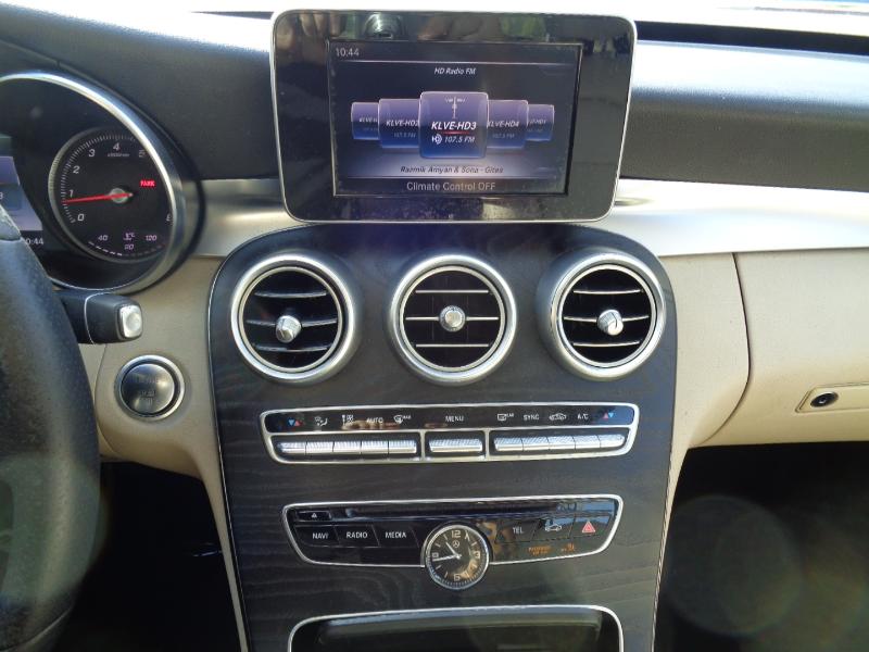 Mercedes-Benz C-Class C300 Sedan 2017 Mercedes-Benz C-Class C300 Sedan 2017