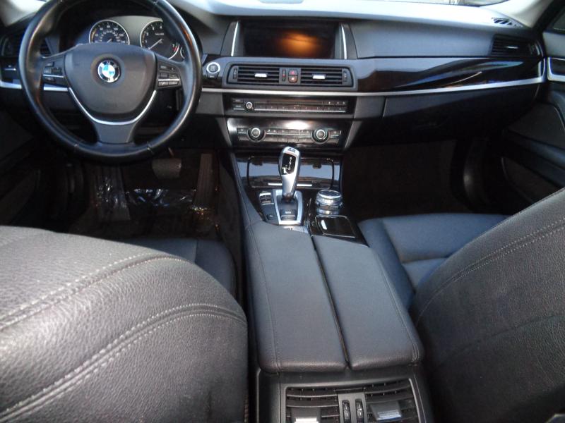 BMW 5-Series 528i 2015