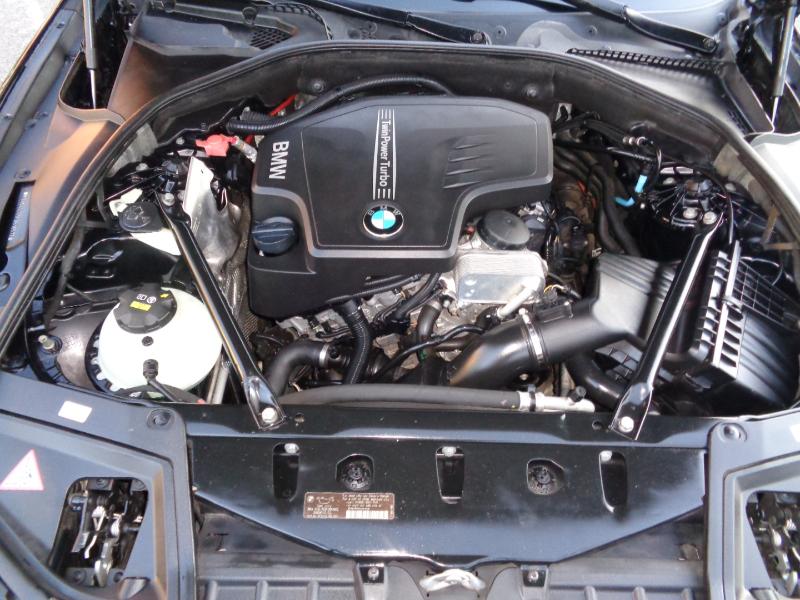 BMW 5-Series 528i 2015