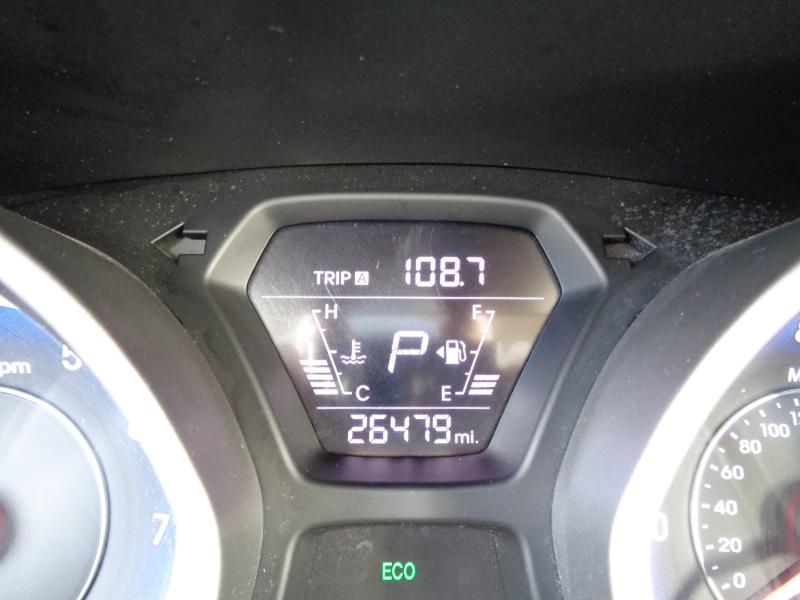 Hyundai Elantra SE 6AT 2016