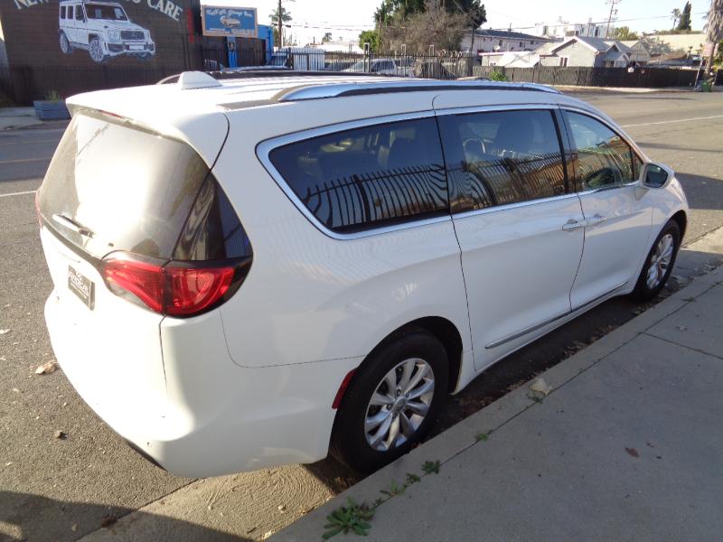 Chrysler Pacifica Touring-L 2018