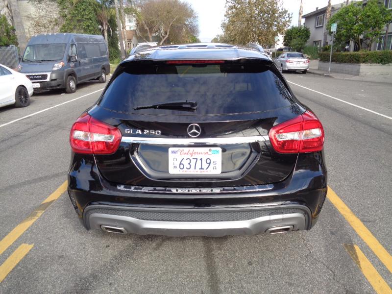 Mercedes-Benz GLA-Class GLA250 2015