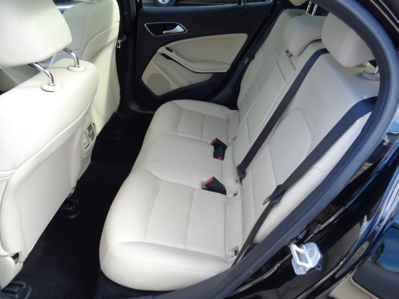 Mercedes-Benz GLA-Class GLA250 2015