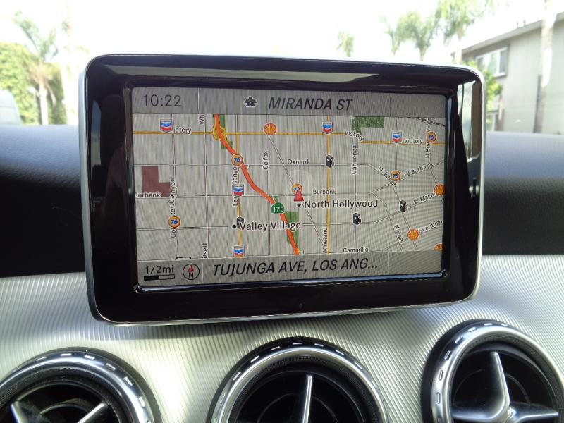 Mercedes-Benz GLA-Class GLA250 2015