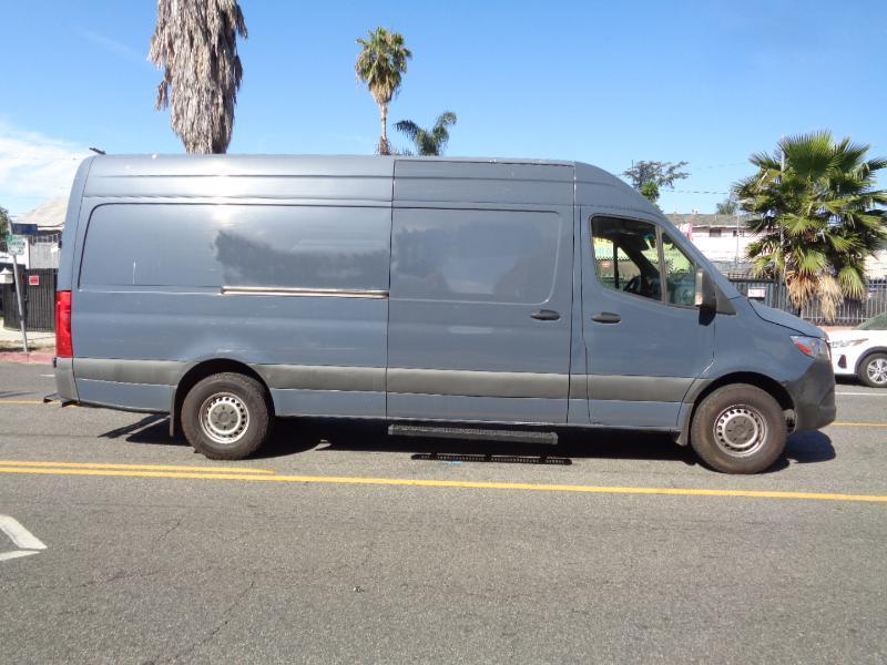 Mercedes-Benz Sprinter 3500 Wagon High Roof 170-in. WB 2019
