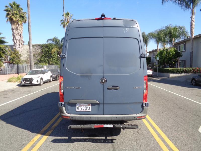 Mercedes-Benz Sprinter 3500 Wagon High Roof 170-in. WB 2019