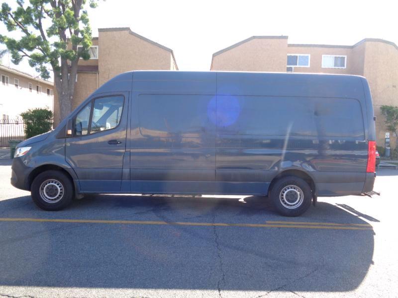 Mercedes-Benz Sprinter 3500 Wagon High Roof 170-in. WB 2019